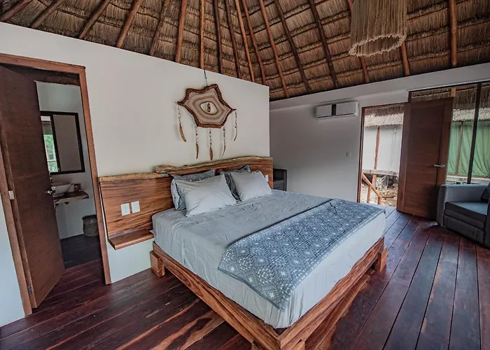 Zamna Eco-lodge *