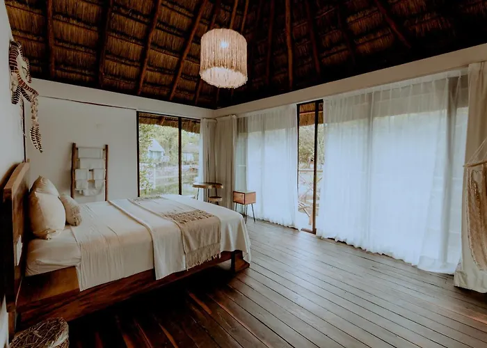 Zamna Eco-lodge *