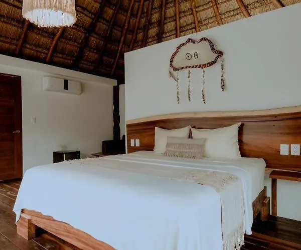Hotel Zamna Eco-lodge *